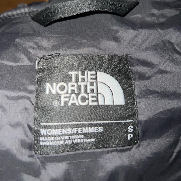 The North Face Women's ThermoBall Insulated Black Hooded Parka II - Picture 10 of 10